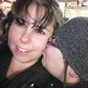 Meet your Posher, Joanie